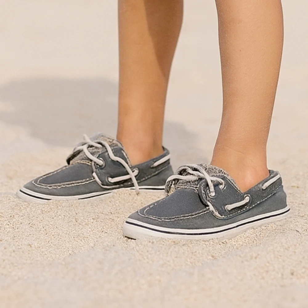 Sperry Halyard 2-Eye canvas boat shoes Boys Size 3 M Gray